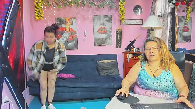 lesbiancuple's Webcam Show