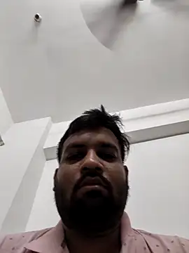 vinay_smalldick Adlı Modelin Canlı XXX Sohbeti