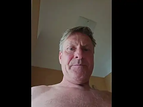 Show modela johnnym1 na web-kameri