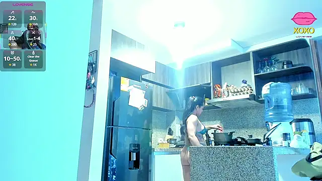 Bessie32 লাইভ XXX চ্যাট