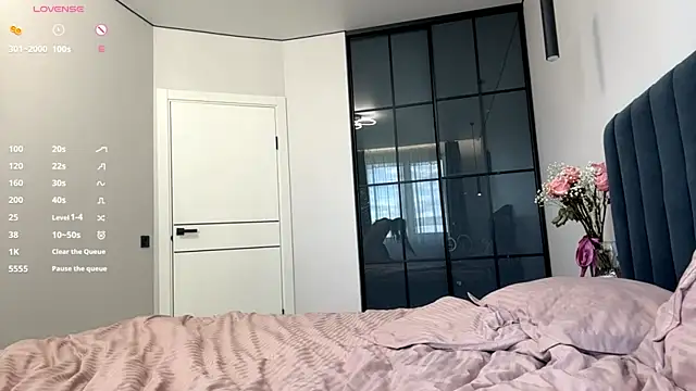 Rose_Retslav's Webcam Show