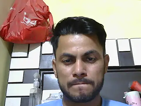 แชท XXX สดของ Stubborndesiboy