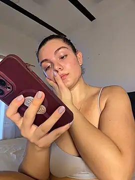 Eva_stark10 Adlı Modelin Canlı XXX Sohbeti