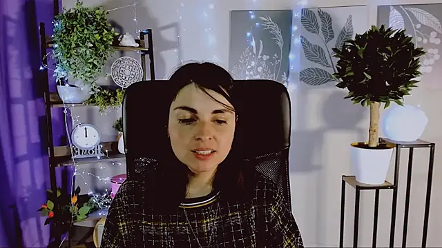 MartaEdams' Live XXX Chat