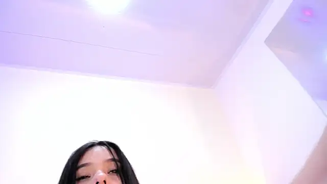 thamiina_ – Naživo XXX chat