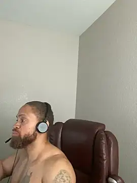 Fathero1time webkamerás műsora