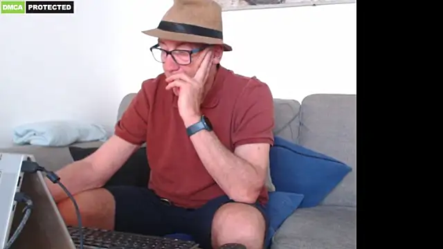 Pokazy przed kamerką – bluedae1