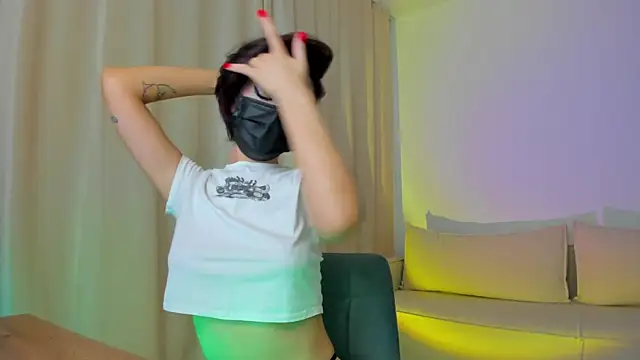 Chatroom XXX en direct de DeferentUproar