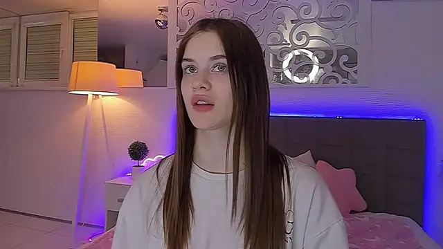 LuisaClover – Naživo XXX chat