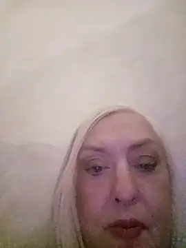 Pertunjukan Kamera Web Julia20X