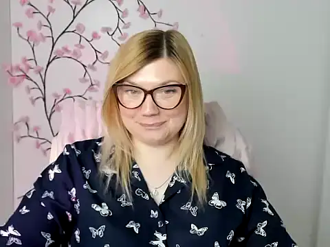 Lola_moree 即時 XXX 聊天