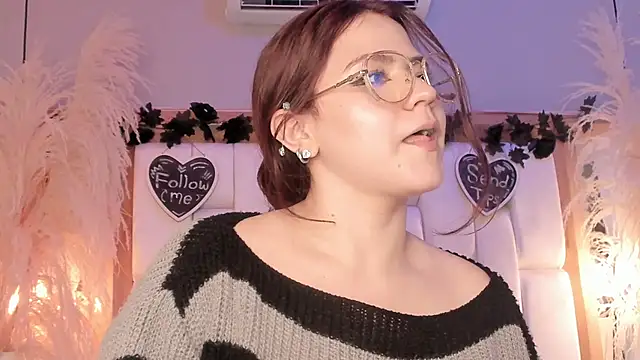 Daphne_And_Roger – Naživo XXX chat