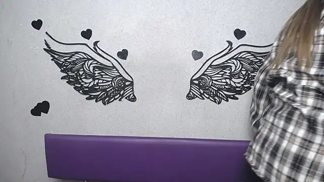 LauraHlot's Live XXX Chat