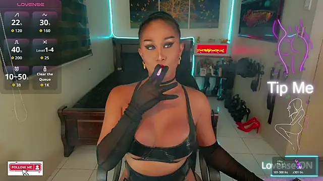 AubreySaint 在線直播表演