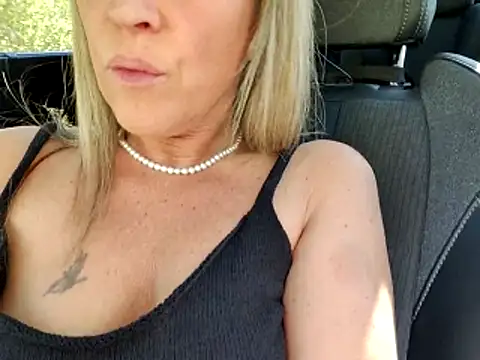 sweethotmilf888 – Kamerová šou