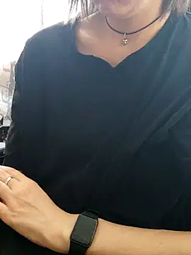 Aashikalaa's Live XXX Chat