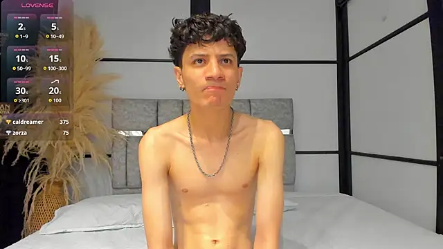 Pokazy przed kamerką – Angel_St1