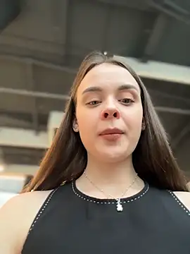 KristiRich Adlı Modelin Canlı XXX Sohbeti