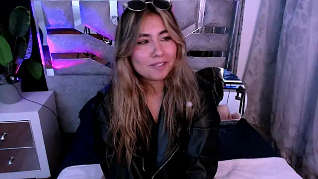 Sofiazaf_: онлайн-секс-чат