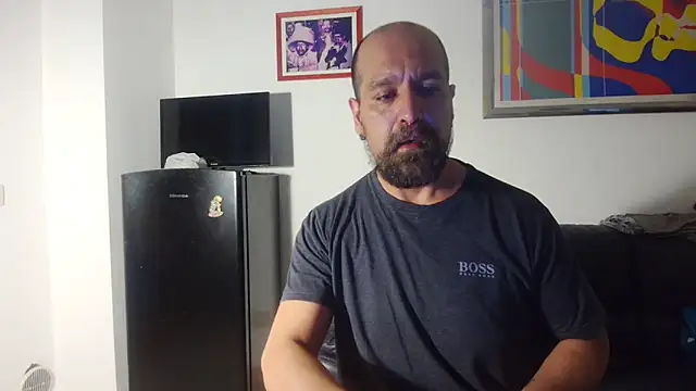 AMIRDIB2025 即時 XXX 聊天