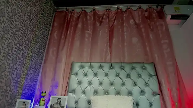 Chatroom XXX en direct de zoe_tamara