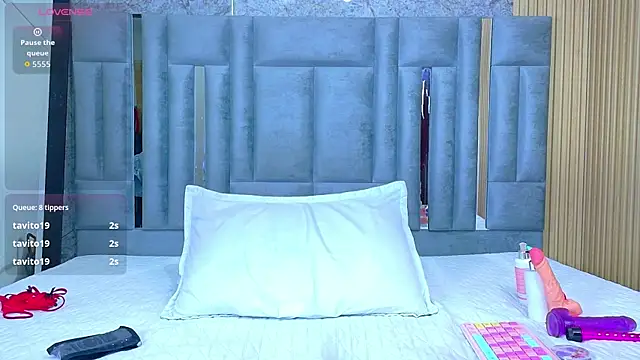 XXX chat uživo modela veronicaroose_