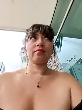 tata_sanz_ Webcam show