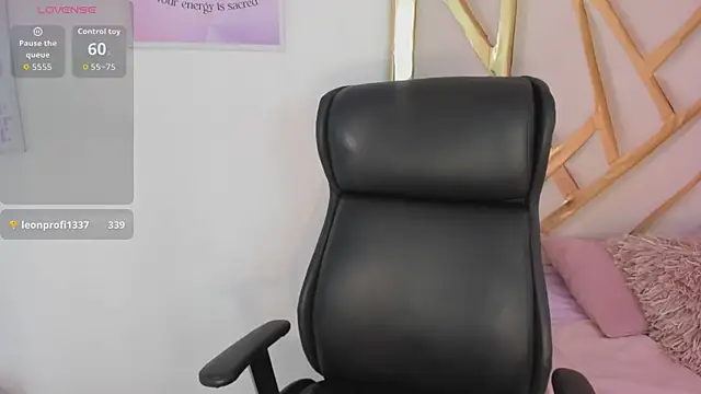 LanaJones_ élő XXX-chatje