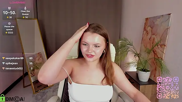 serinella_'s Live XXX Chat