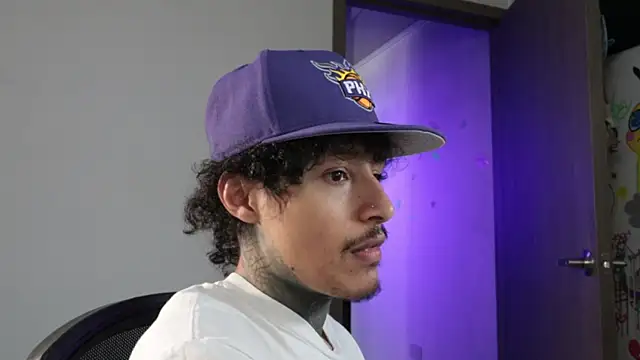 Chat XXX Live trieone