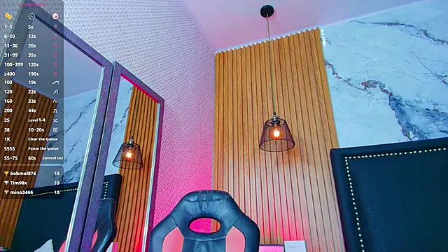 lizza_oss' Live XXX Chat