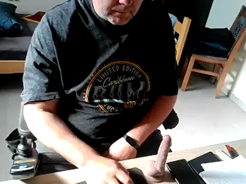 Pertunjukan Kamera Web pozitiva000