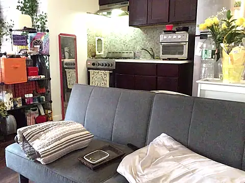 XXX chat uživo modela littyleesh1