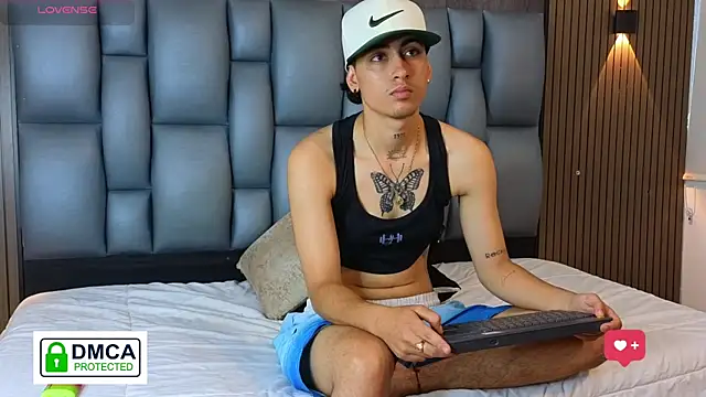 mohamed_malik webcam show