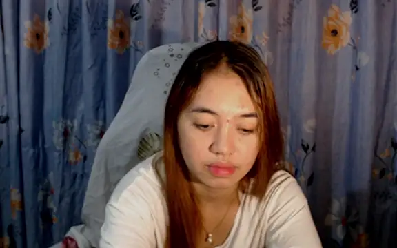 urlover_mae26 Adlı Modelin Canlı XXX Sohbeti