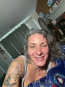 cumguzzler143: вебкам-шоу