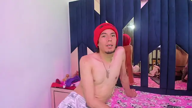 KikyoAndDrey's Live XXX Chat