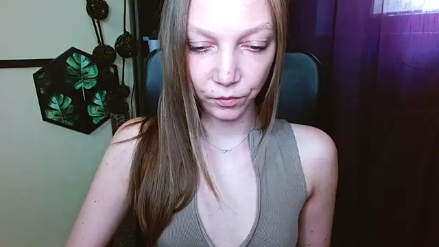 Chat XXX en directo de EmillyPlay