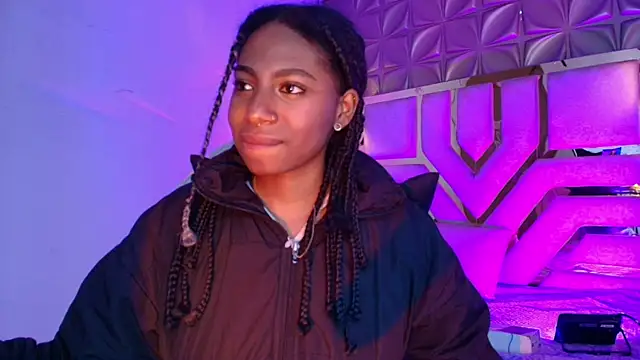 Živý XXX chat Queen_perla_