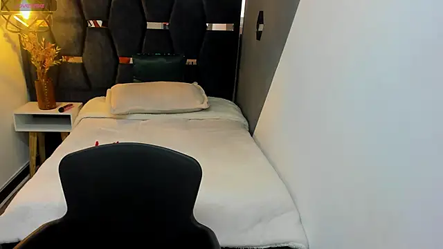 Chat XXX ao vivo de Keyla_Brunette_