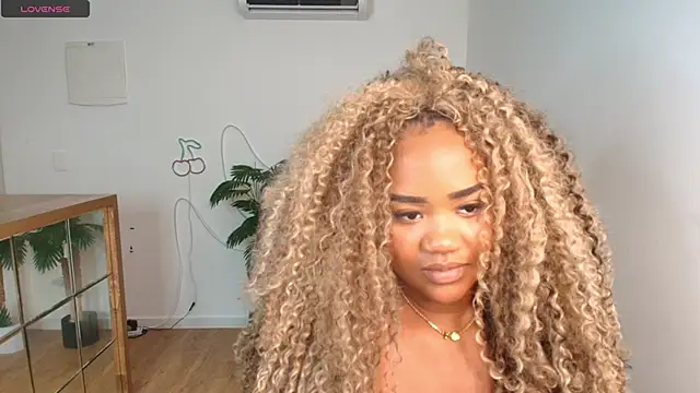 Alma_Dunn 现场XXX聊天