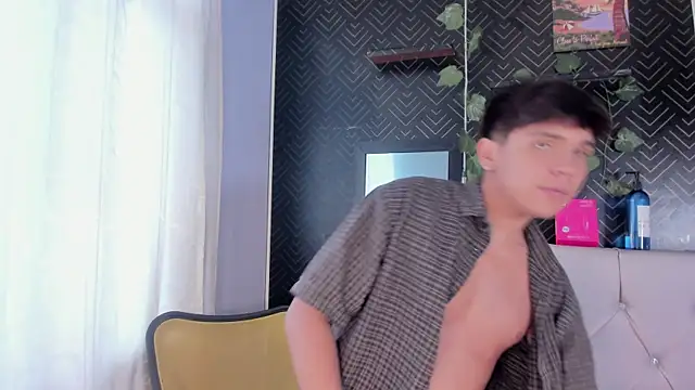 Thiago_Kozakのウェブカメラショー