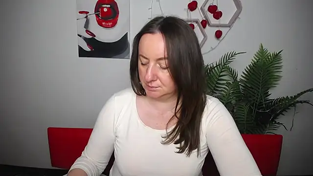 Chatroom XXX en direct de Abby_Taylorr