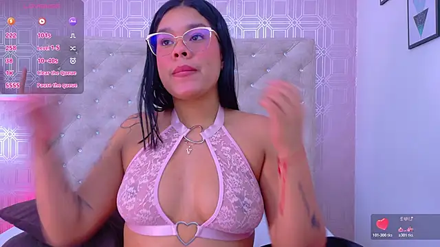 Chat XXX en directo de Alanna_Honey