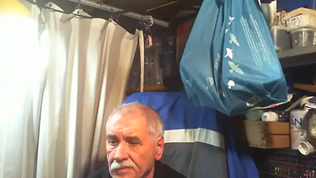 nonnomaturobisex's Webcam Show