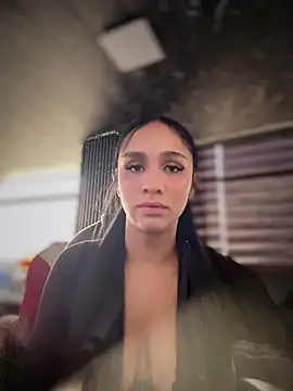 Isabella-Teen Obrolan Langsung XXX