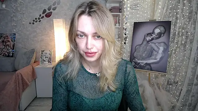 Chat XXX ao vivo de NickyAdamidi