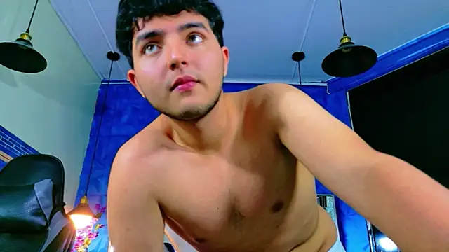 Oliver_Jamees Webcam show