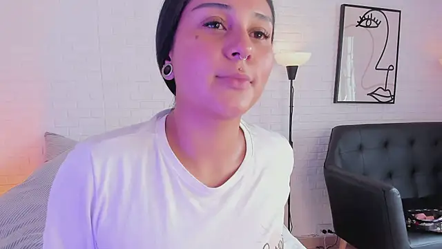 salem_sp's Live XXX Chat