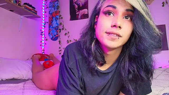 XXX chat uživo modela Alex_Tehir